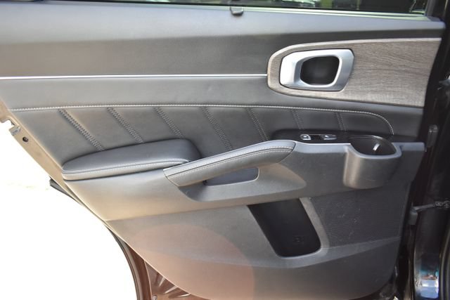 Used 2023 Kia Sorento EX AWD/4WD image 36