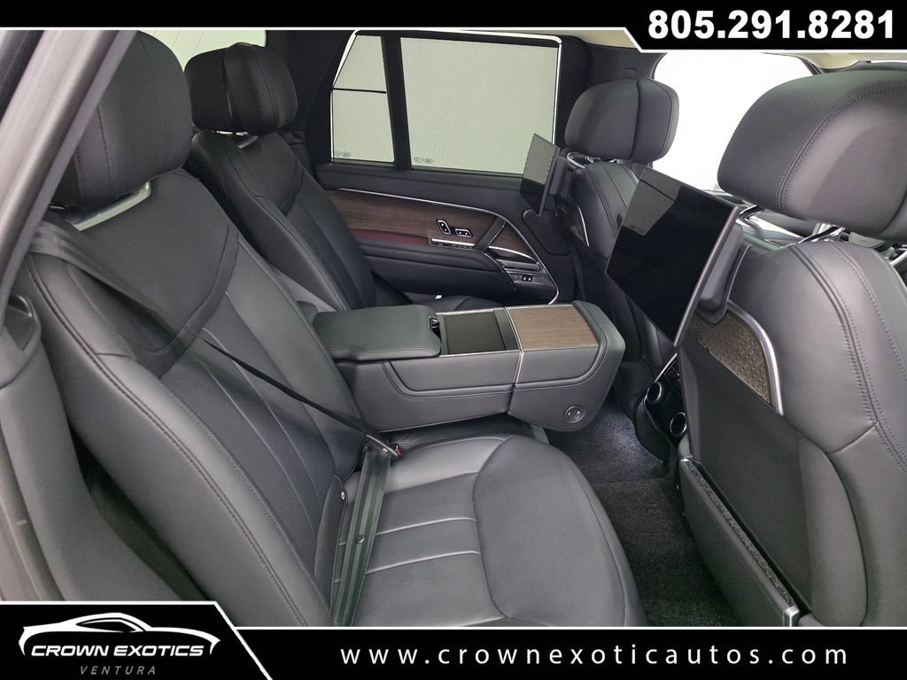 Used 2025 Land Rover Range Rover Autobiography AWD/4WD image 14
