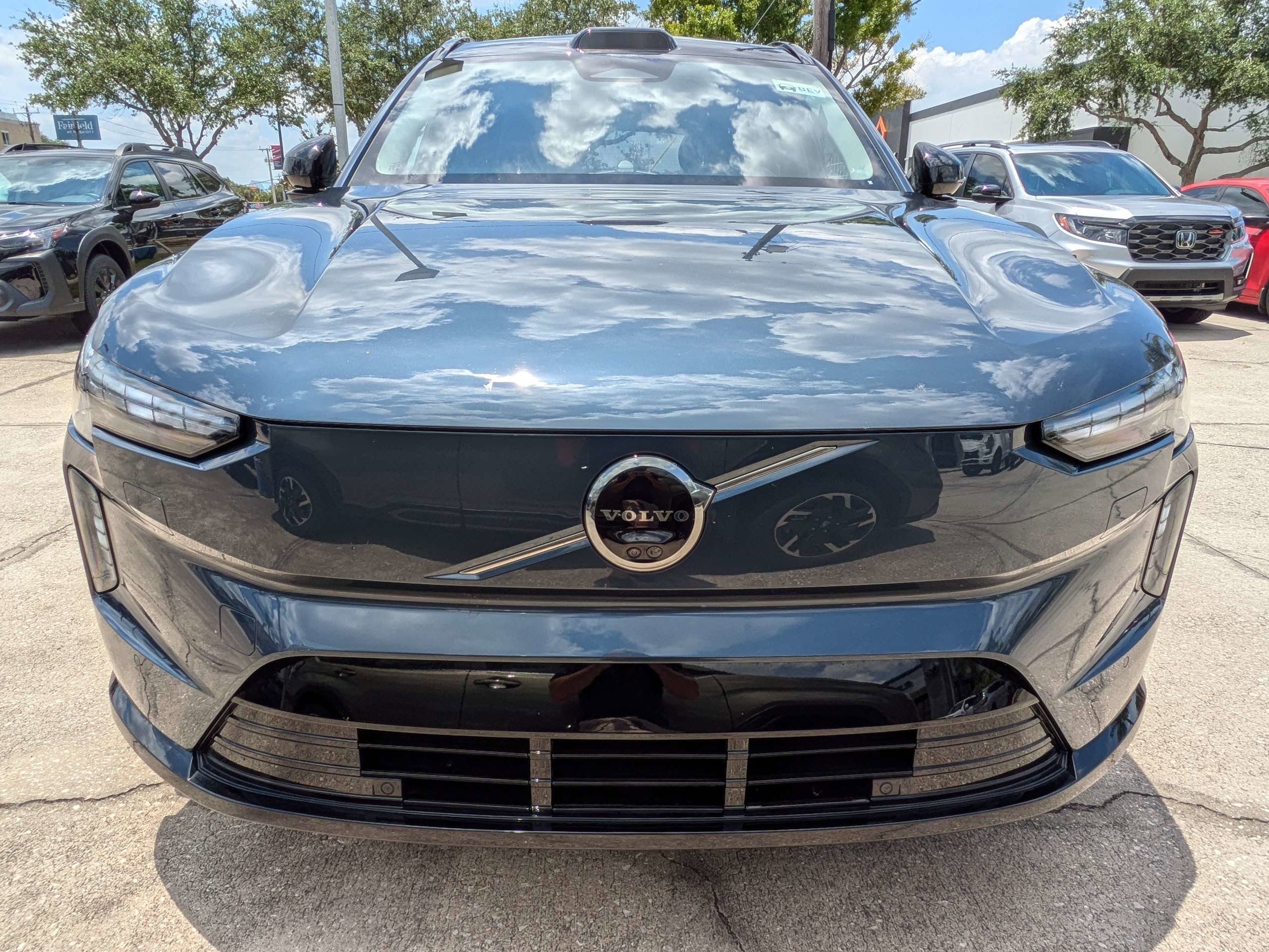 New 2025 Volvo EX90 Ultra AWD/4WD image 8