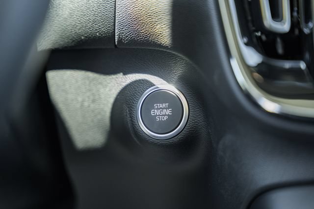 New 2026 Volvo XC40 B5 Plus w/ Climate Package AWD/4WD image 28
