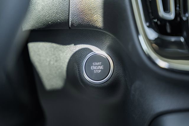 New 2026 Volvo XC40 B5 Plus w/ Climate Package AWD/4WD image 28