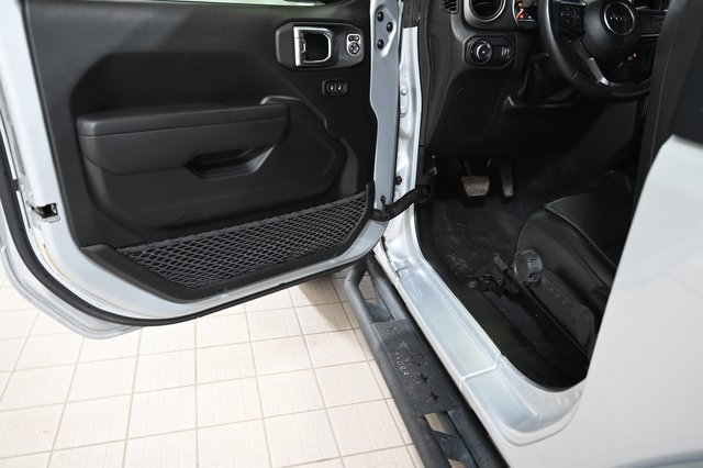 Used 2023 Jeep Wrangler Freedom Edition image 20