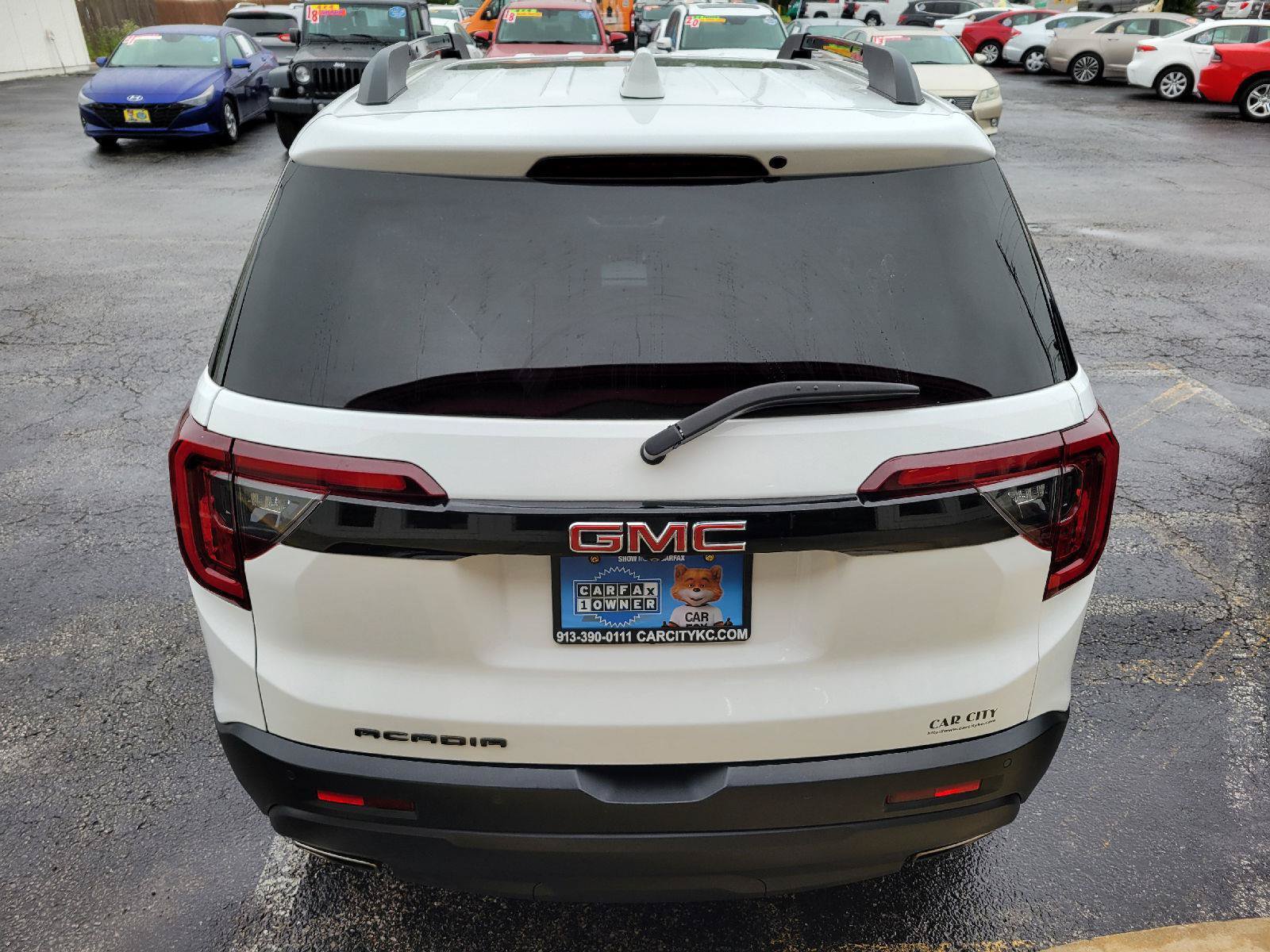 Used 2023 GMC Acadia SLE w/ Driver Convenience Package FWD image 32