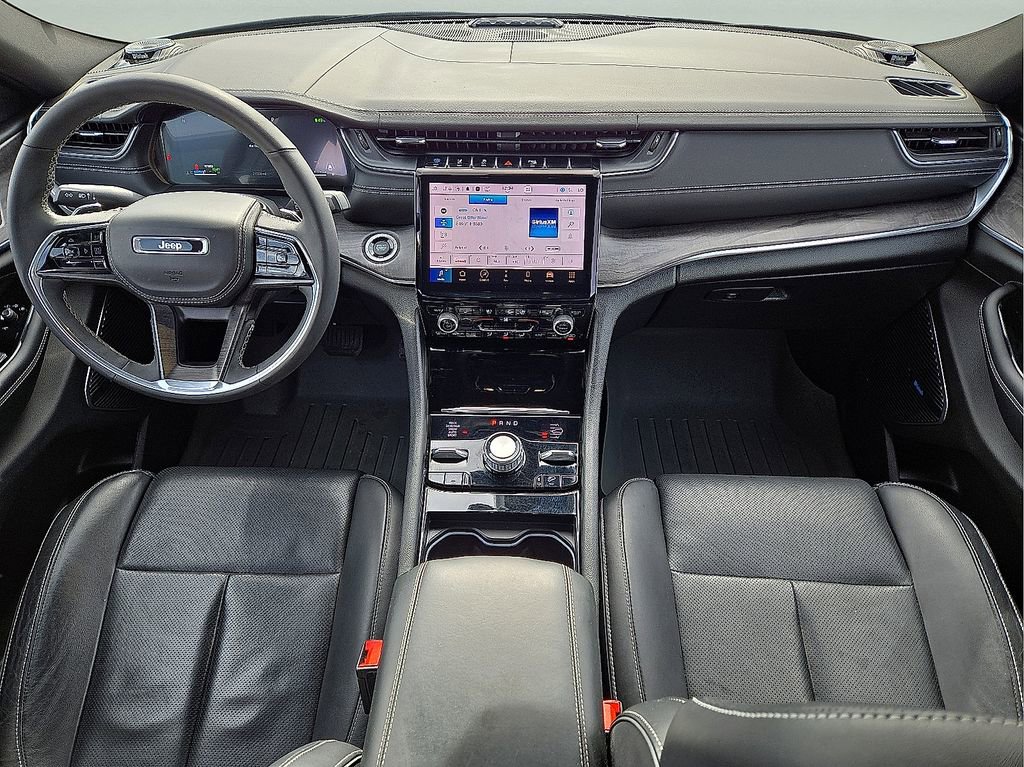 Used 2023 Jeep Grand Cherokee Overland w/ Luxury Tech Group IV image 20