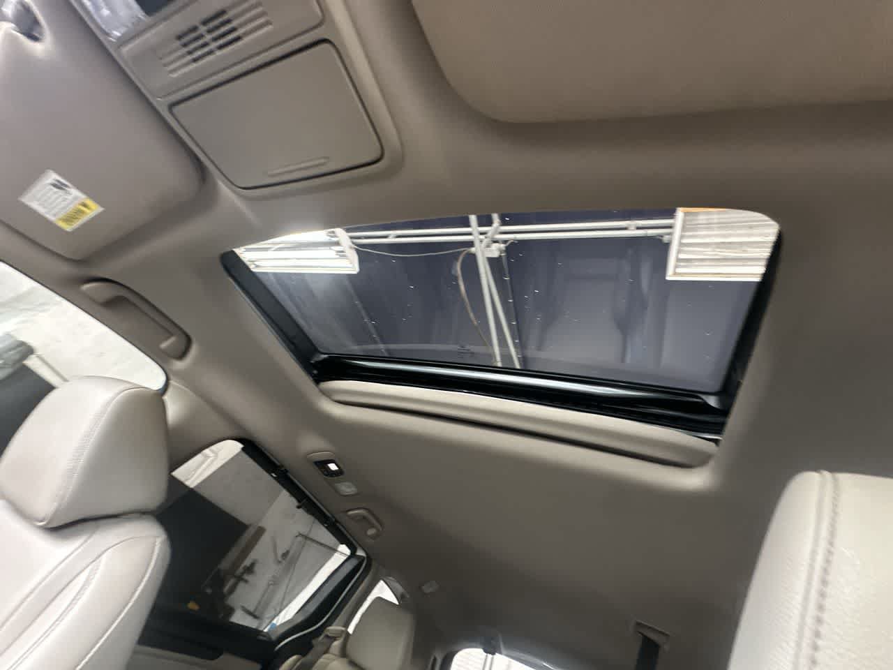 Used 2023 Honda Odyssey EX-L image 17
