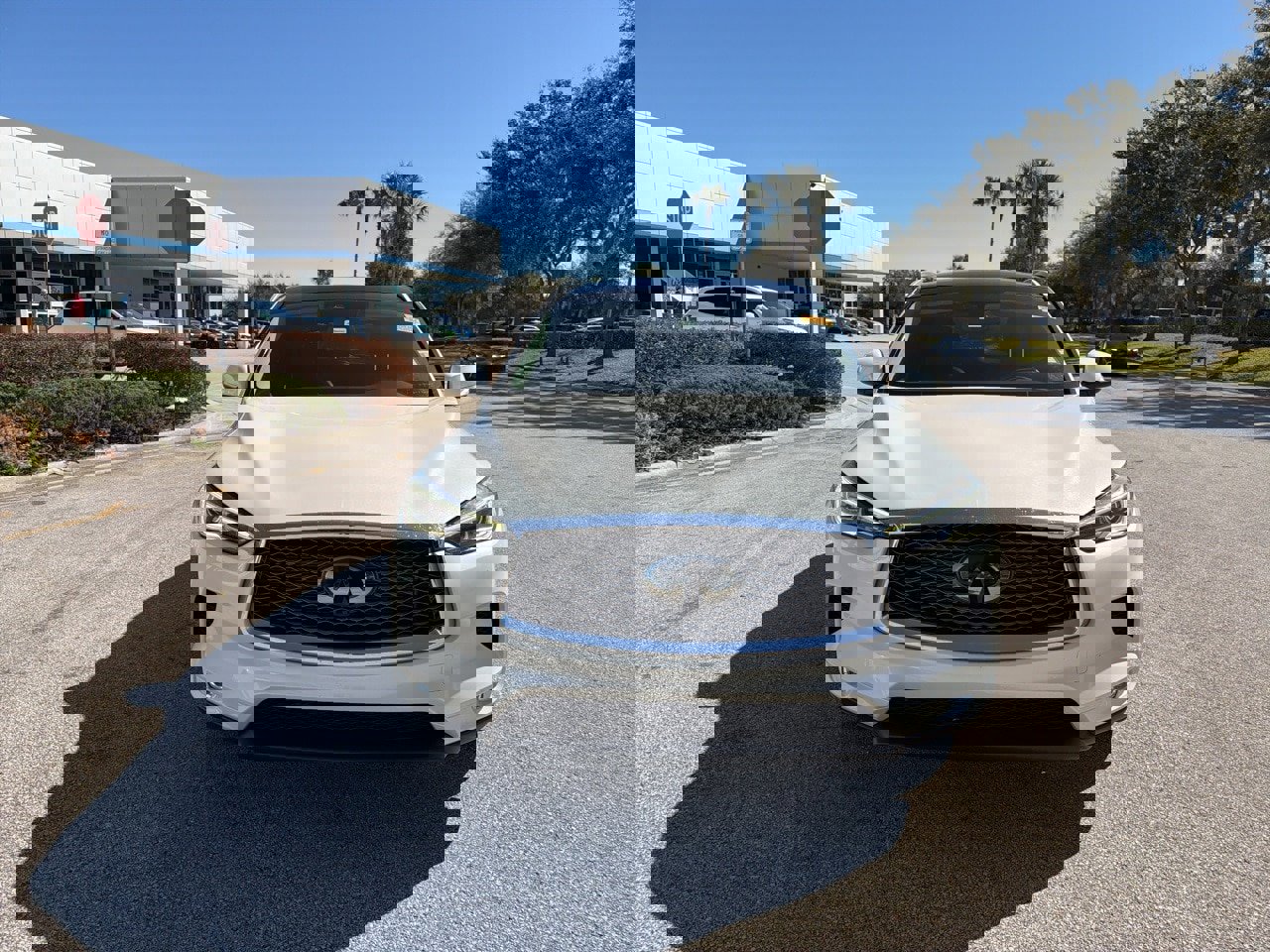 Used 2020 INFINITI QX50 Luxe w/ Navigation Package image 8