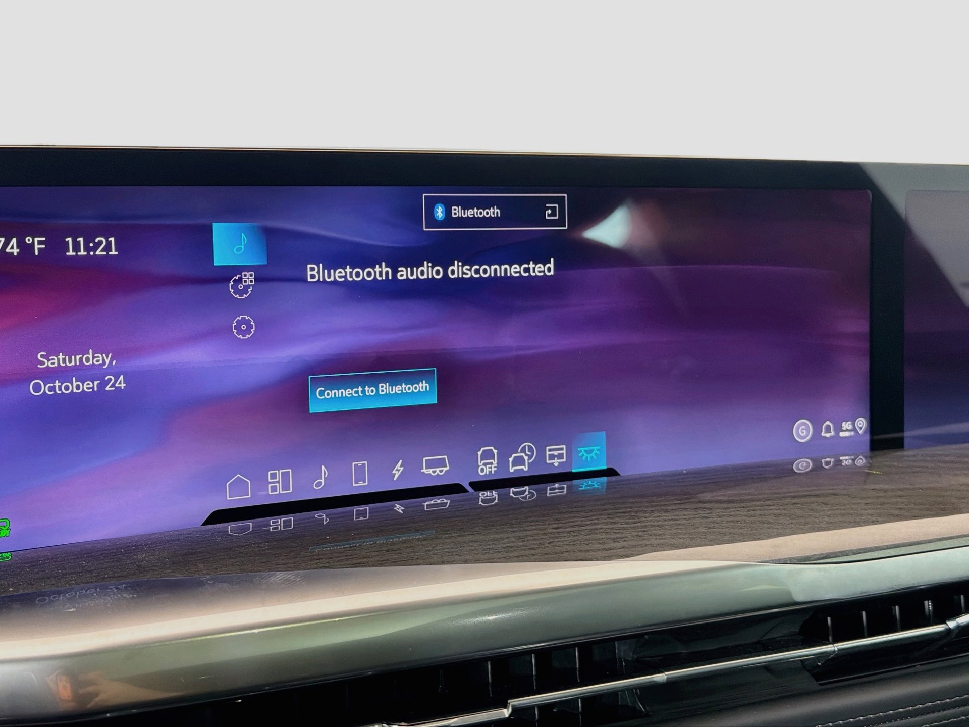 New 2026 Cadillac Escalade IQL Sport 2 w/ LPO, ONYX Package AWD/4WD image 32