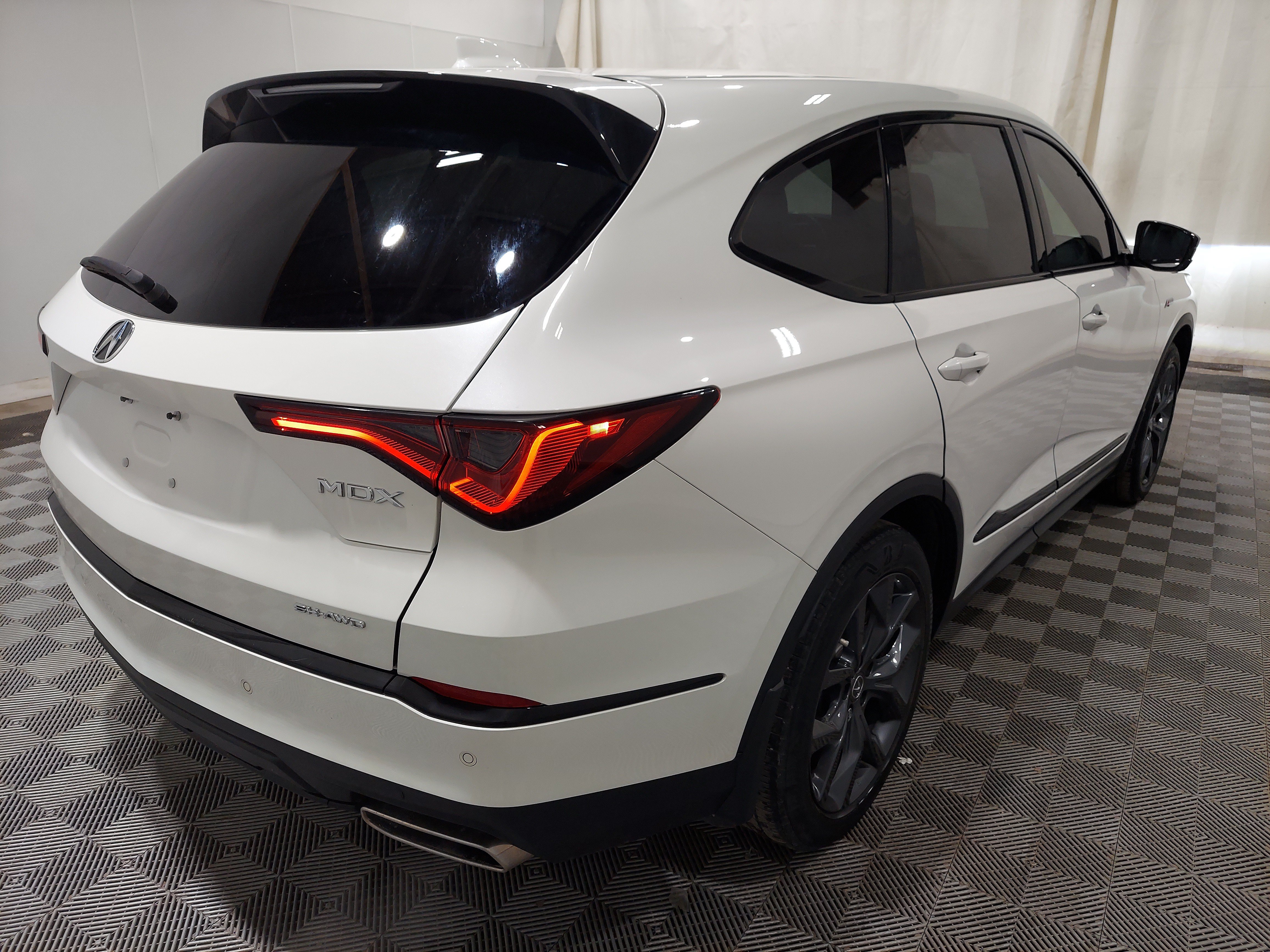 Used 2022 Acura MDX A-Spec AWD/4WD image 3