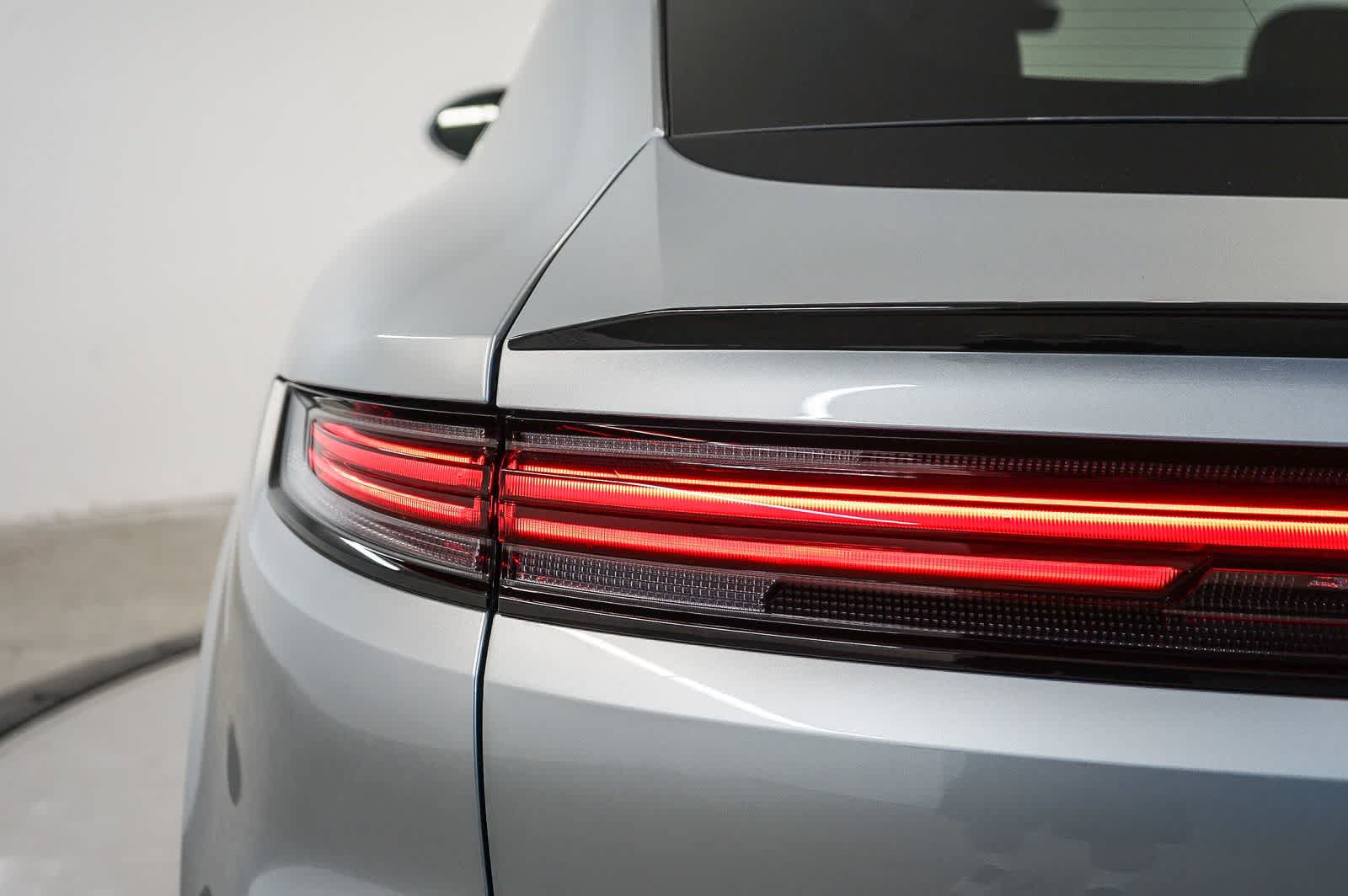 New 2026 Porsche Cayenne Coupe AWD/4WD image 11