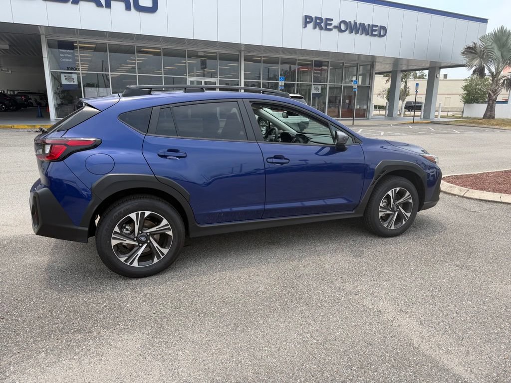 Used 2026 Subaru Crosstrek 2.5i Premium AWD/4WD image 3