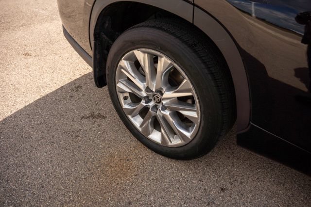 Used 2020 Toyota Highlander Limited AWD/4WD image 10