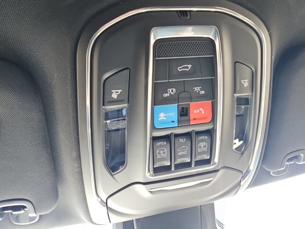Used 2025 Jeep Wagoneer S Limited AWD/4WD image 50