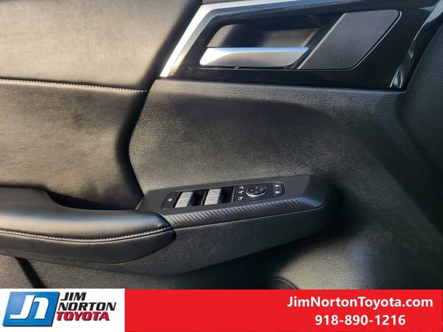 Used 2024 Mitsubishi Outlander SE image 25