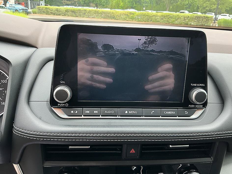 Certified 2023 Nissan Rogue SV FWD image 3