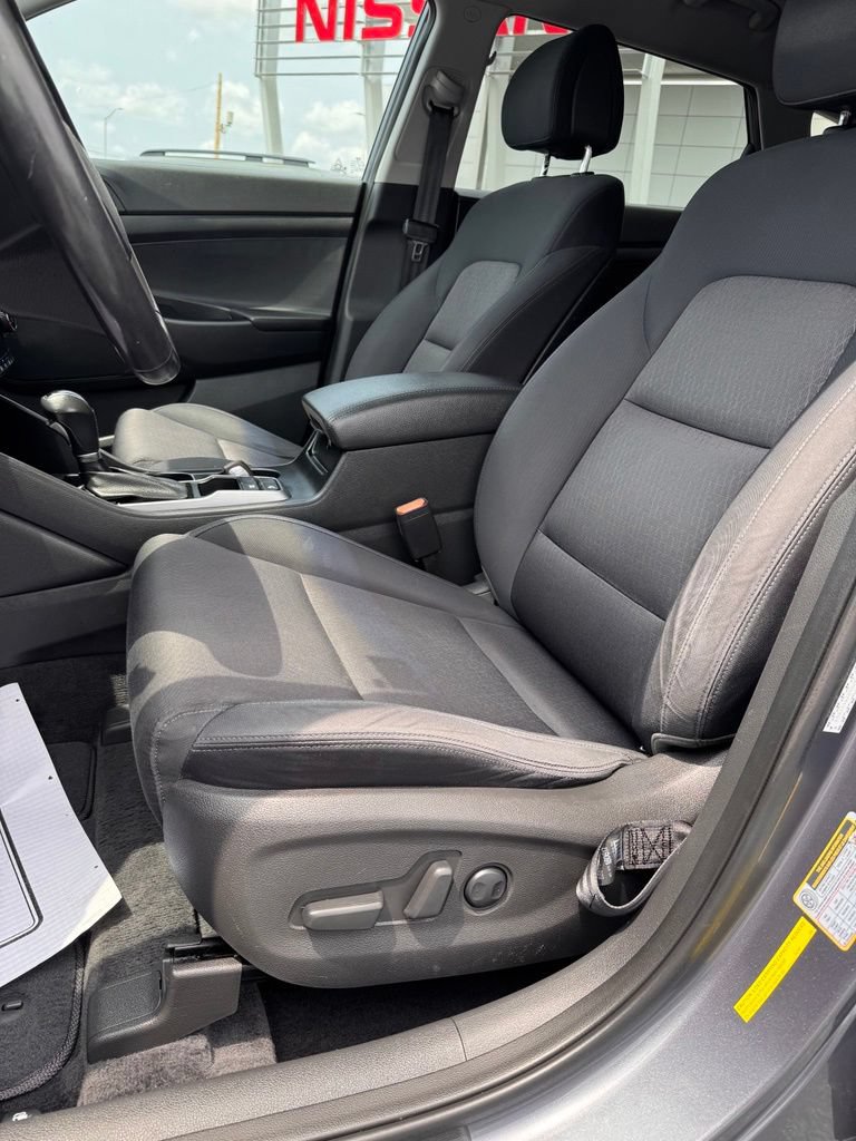 Used 2017 Hyundai Tucson Sport w/ Cargo Package FWD image 10