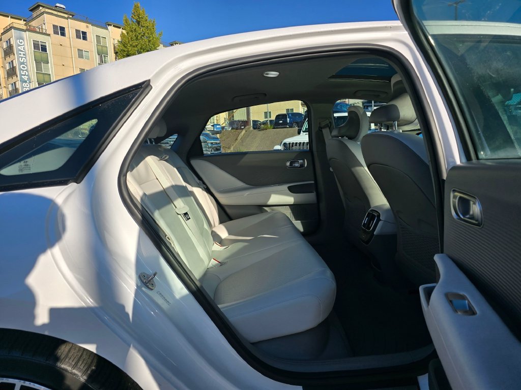 Used 2024 Hyundai Ioniq 6 Limited AWD/4WD image 13