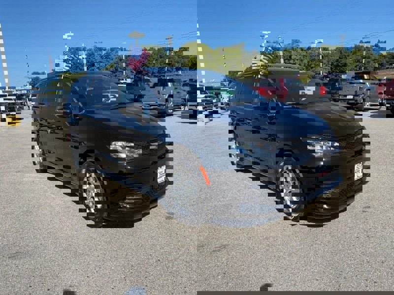 New 2026 Chrysler Voyager LX video 2