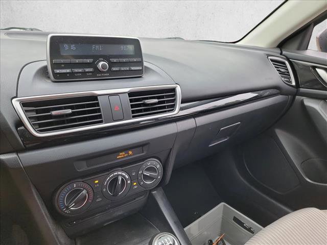 Used 2014 MAZDA MAZDA3 i Touring FWD image 20