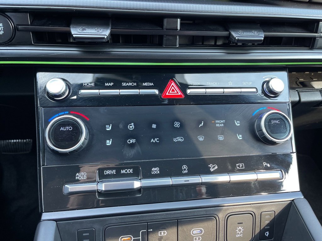 Used 2024 Hyundai Santa Fe Calligraphy image 12