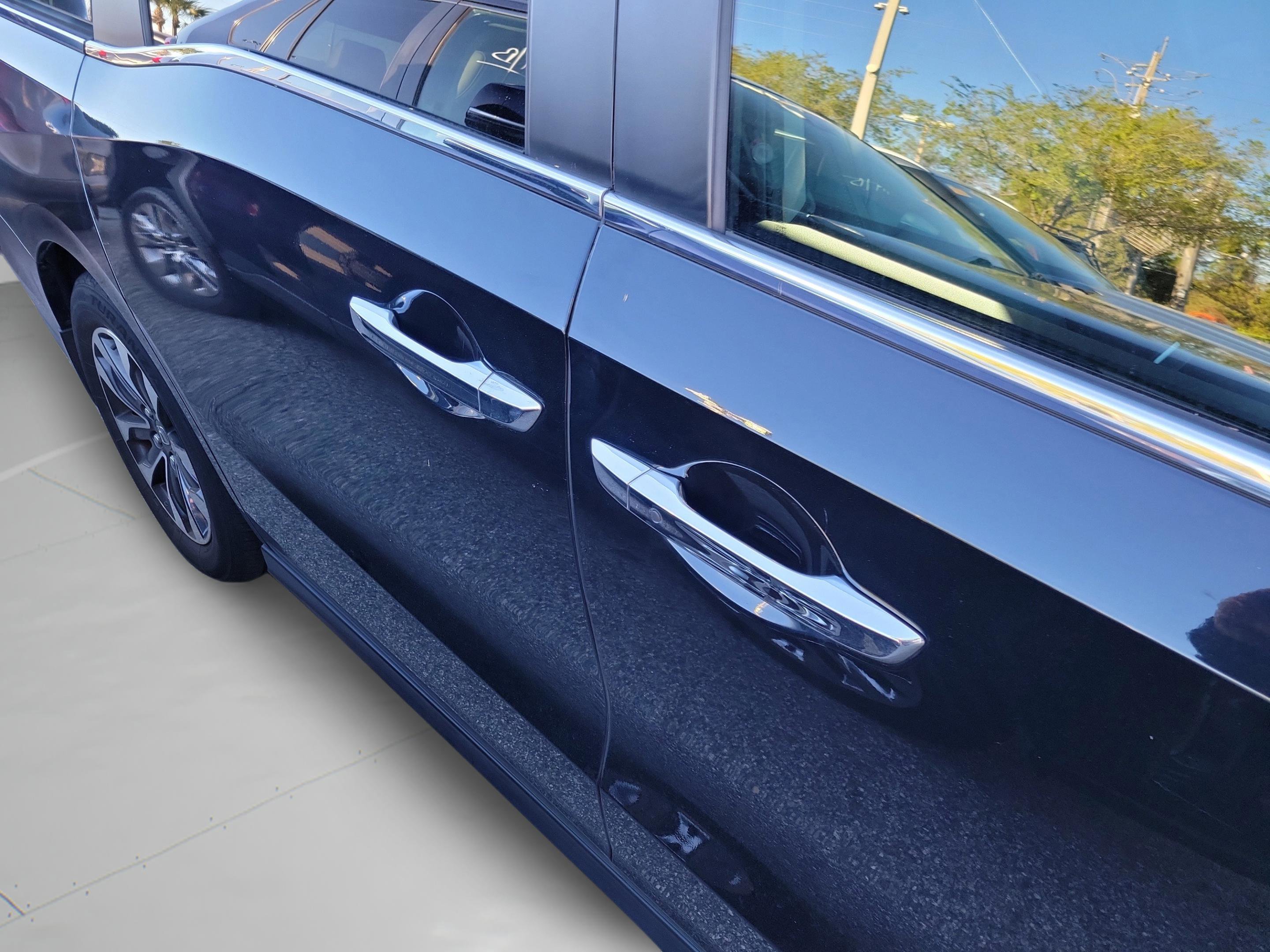 Used 2023 Honda Odyssey EX-L image 16