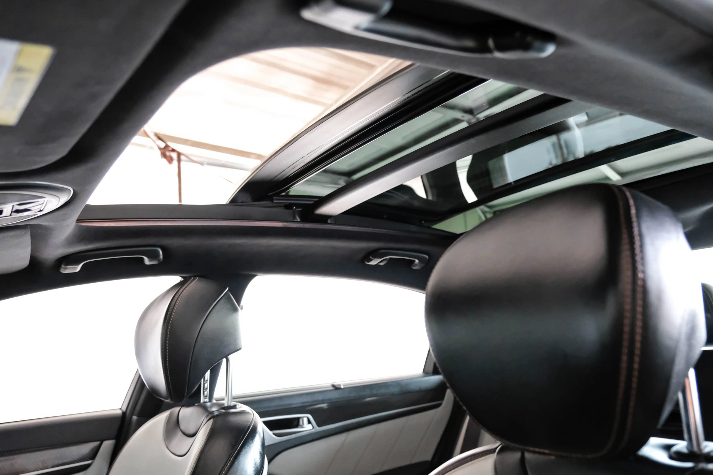 Used 2019 Genesis G80 3.3T Sport RWD image 4