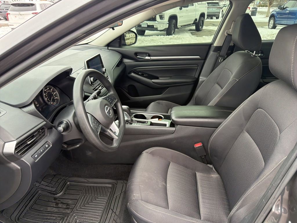 Used 2021 Nissan Altima 2.5 SV image 11