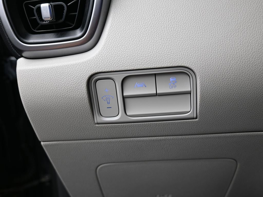 Used 2023 Kia Sorento S image 35