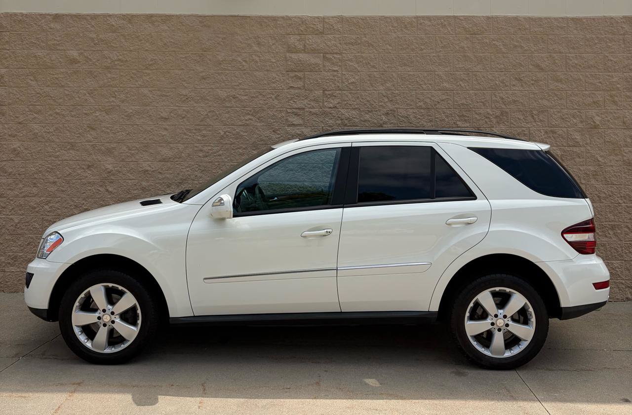 Used 2009 Mercedes-Benz ML 350 4MATIC image 2