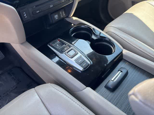 Used 2018 Honda Pilot Touring image 15