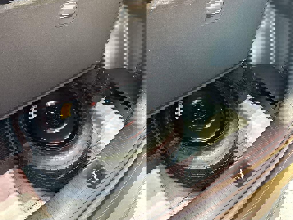 Used 2025 Kia Sportage X-Line w/ Premium Package image 38