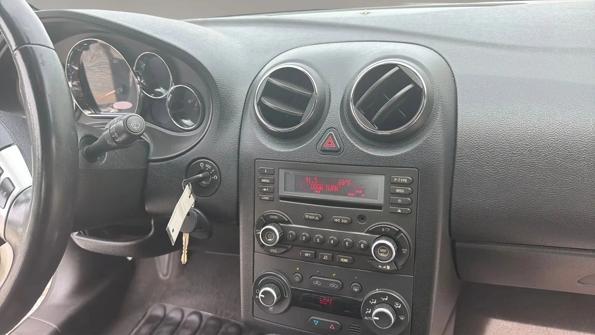 Used 2008 Pontiac G6 GT FWD image 29