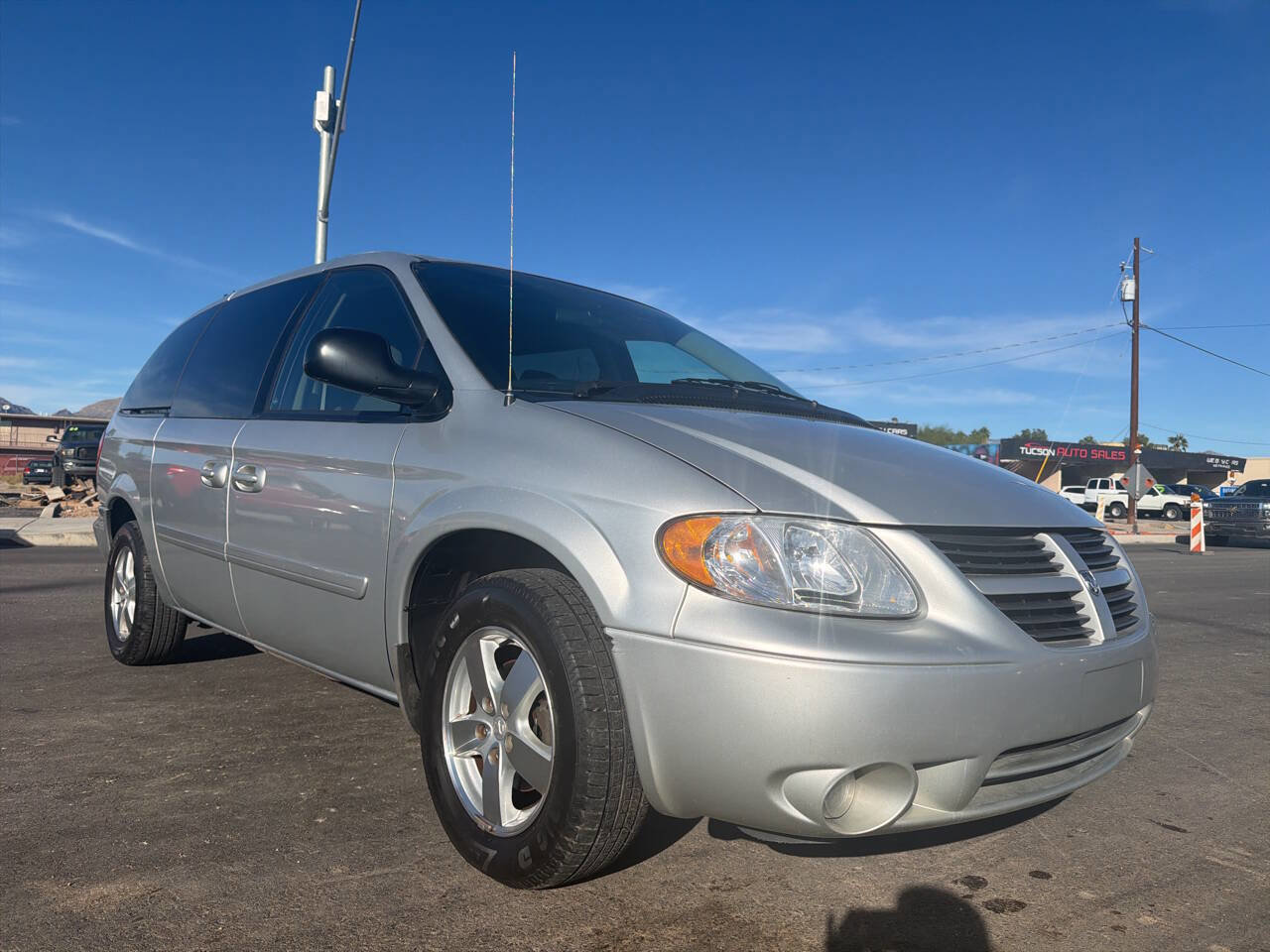 Used 2007 Dodge Grand Caravan SXT image 9