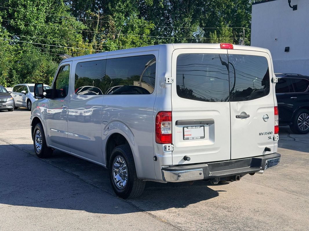 Used 2018 Nissan NV 3500 SL RWD image 4