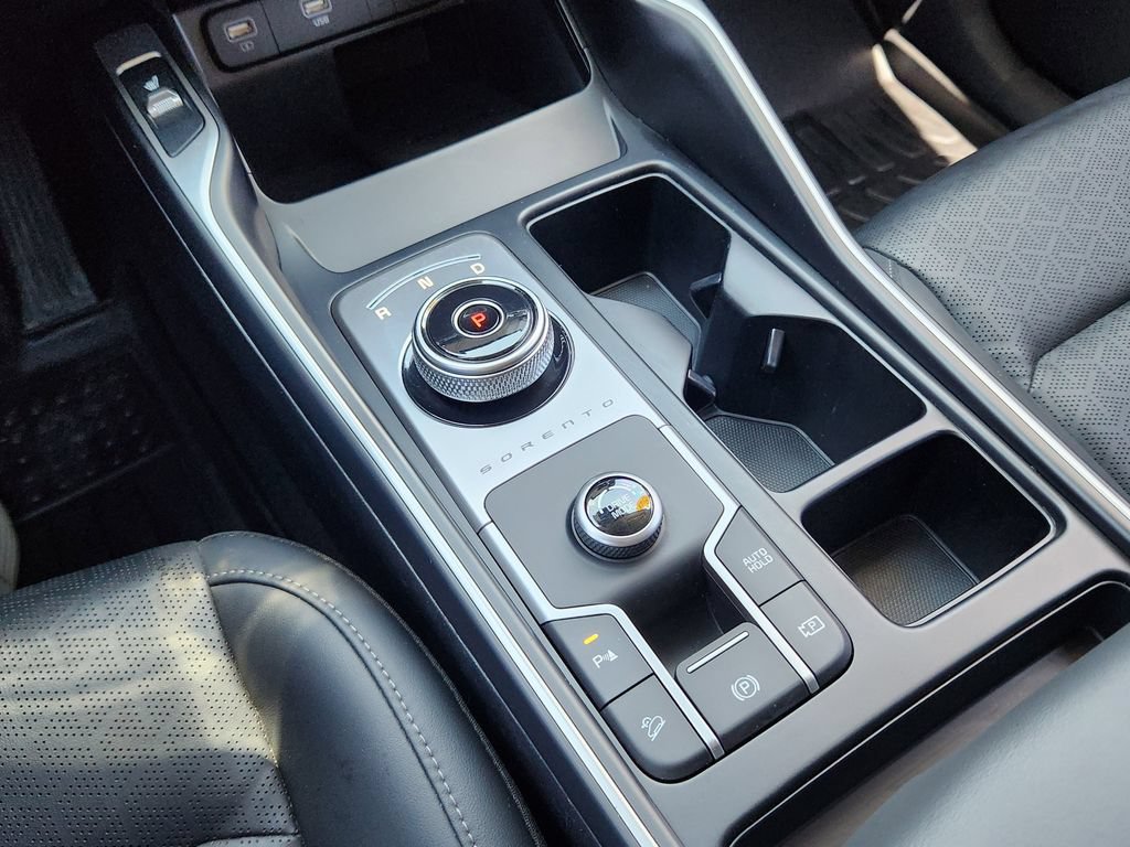 Certified 2023 Kia Sorento EX FWD image 22