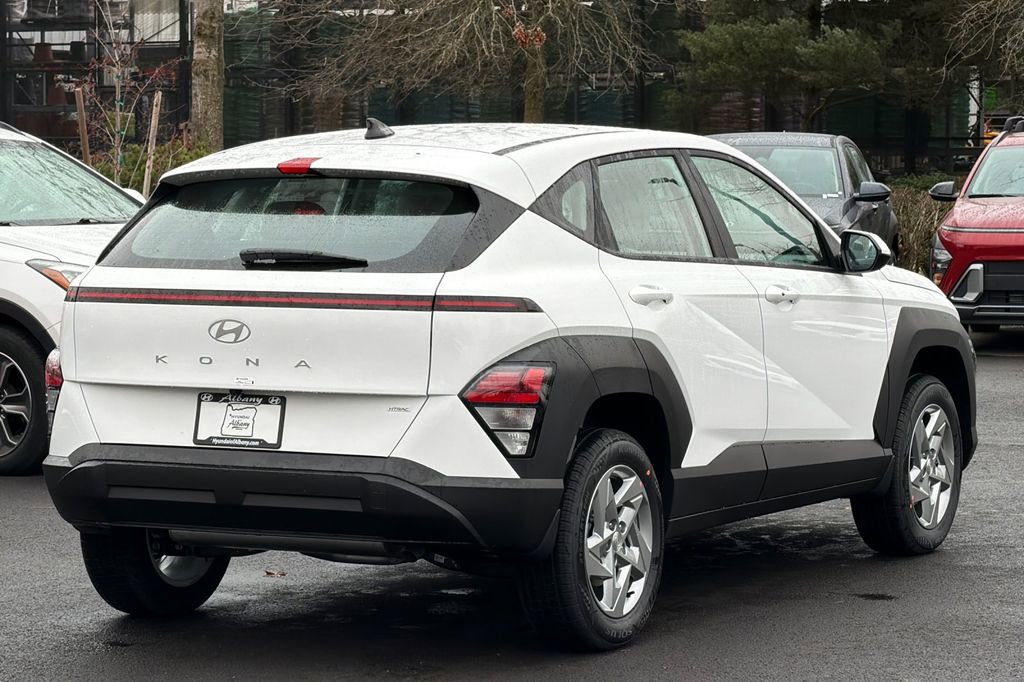 New 2026 Hyundai Kona SE image 5