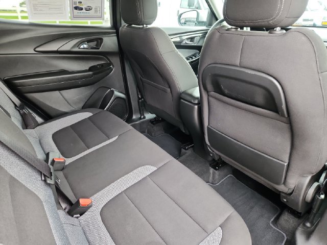 Used 2025 Chevrolet TrailBlazer LT AWD/4WD image 27