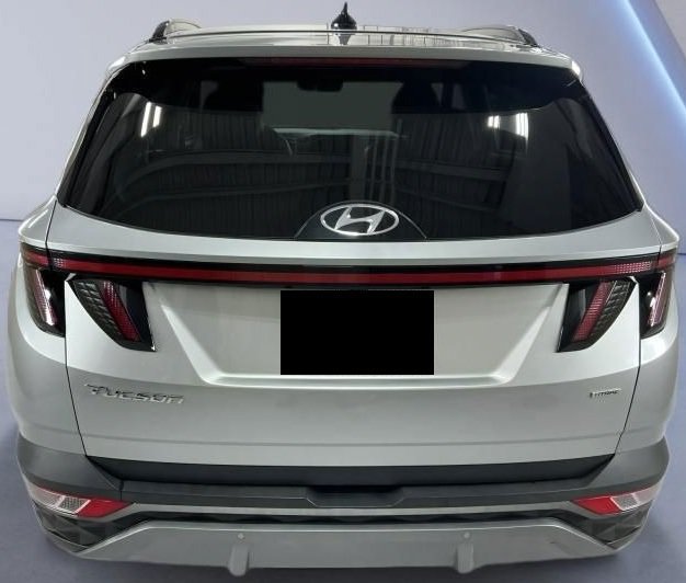 Used 2024 Hyundai Tucson Limited AWD/4WD image 3