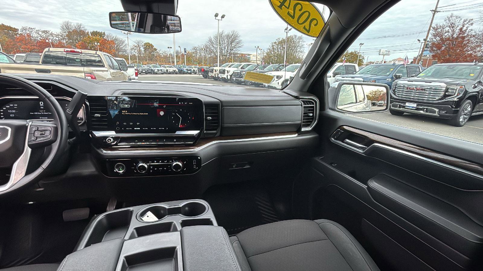 Certified 2024 GMC Sierra 1500 SLE image 25