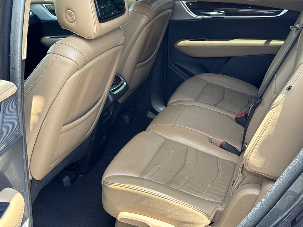 Used 2020 Cadillac XT6 Sport w/ Platinum Package AWD/4WD image 22