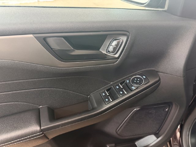 Certified 2023 Ford Escape Active AWD/4WD image 8