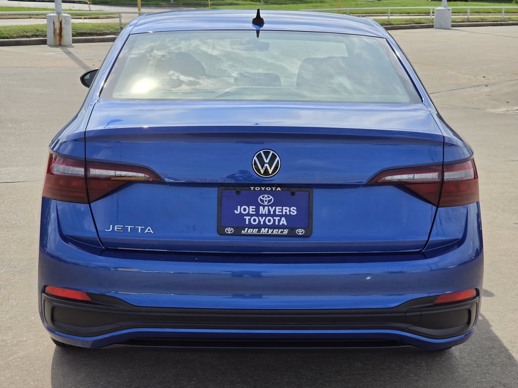Used 2024 Volkswagen Jetta S FWD image 8