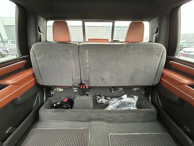 Used 2024 GMC Sierra 3500 Denali Ultimate AWD/4WD image 45