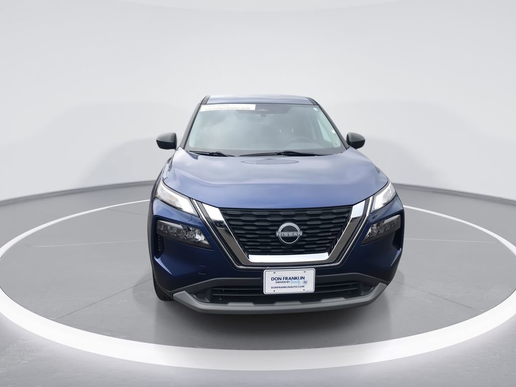 Used 2023 Nissan Rogue S image 3