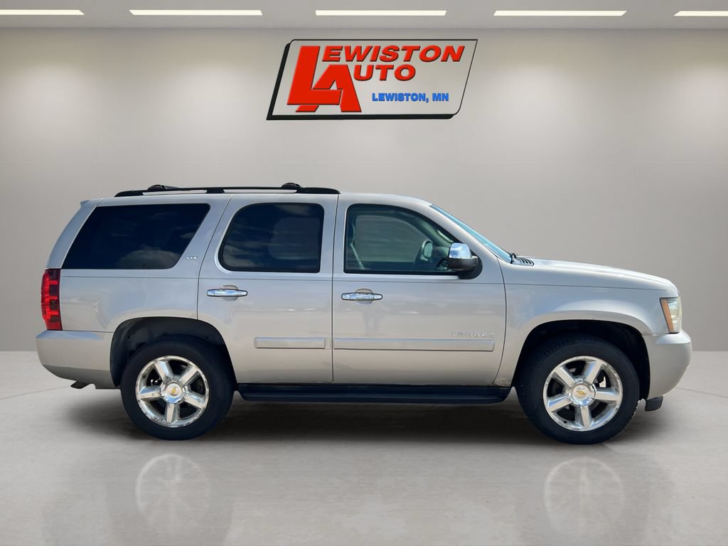 Used 2007 Chevrolet Tahoe LTZ w/ LTZ Preferred Equipment Group AWD/4WD image 13