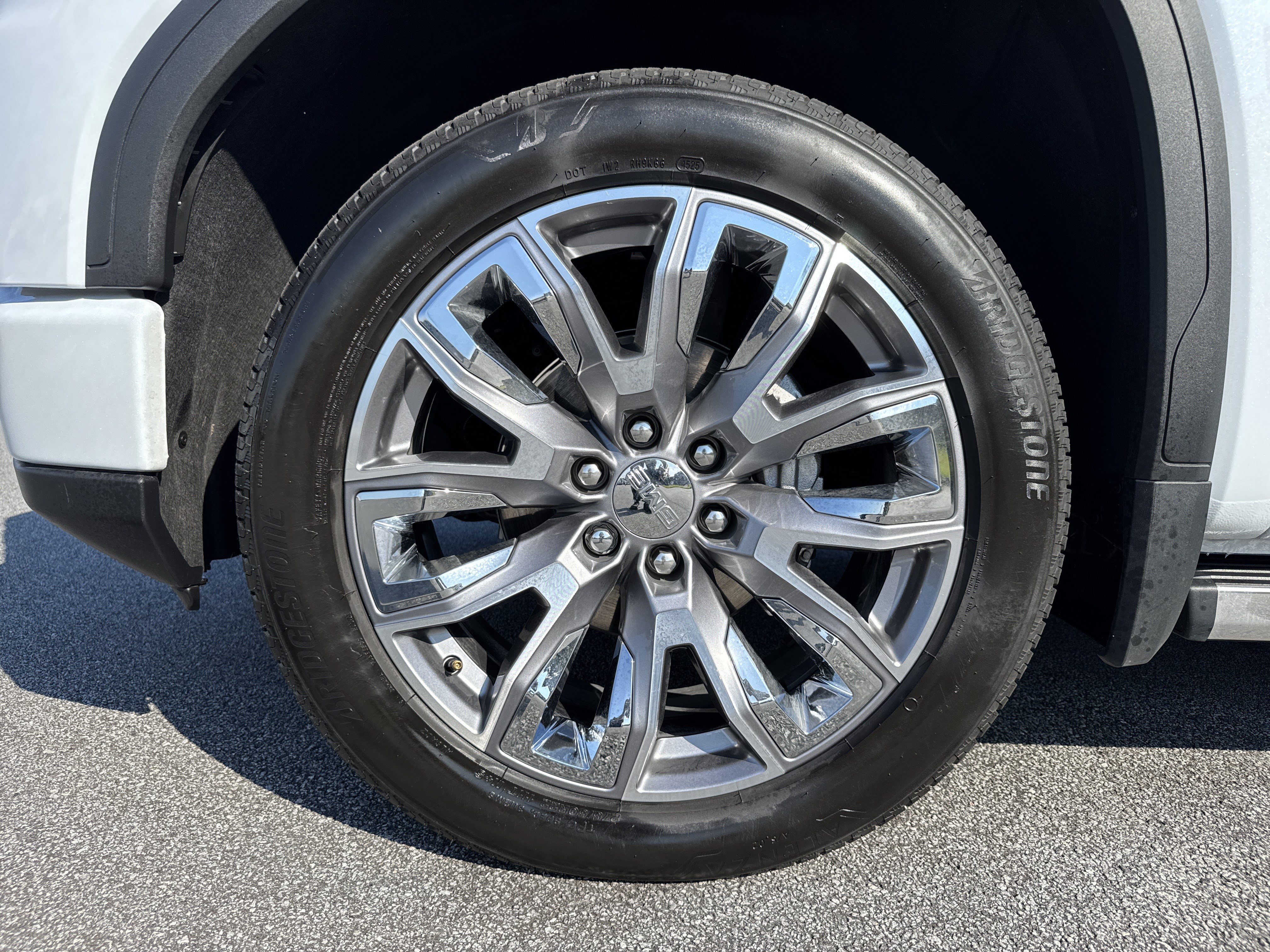 Used 2026 GMC Sierra 1500 Denali AWD/4WD image 13