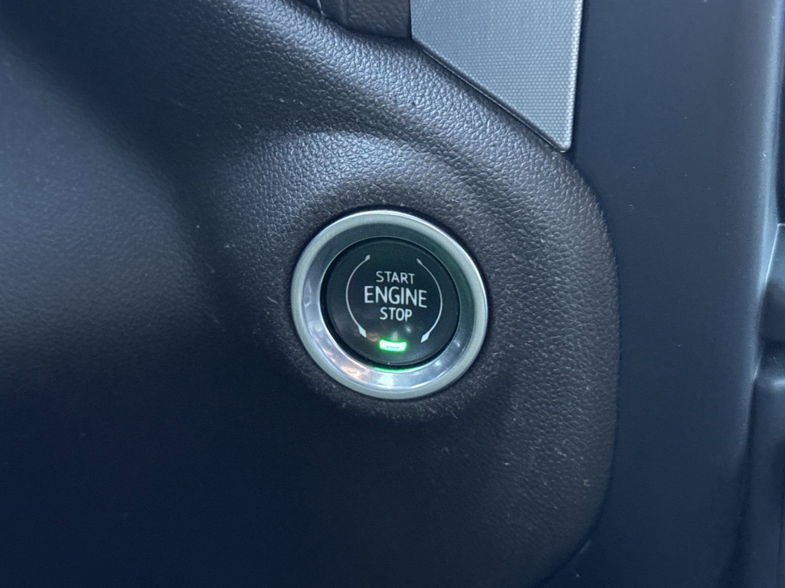 Used 2019 GMC Sierra 1500 SLT w/ SLT Premium Plus Package image 26