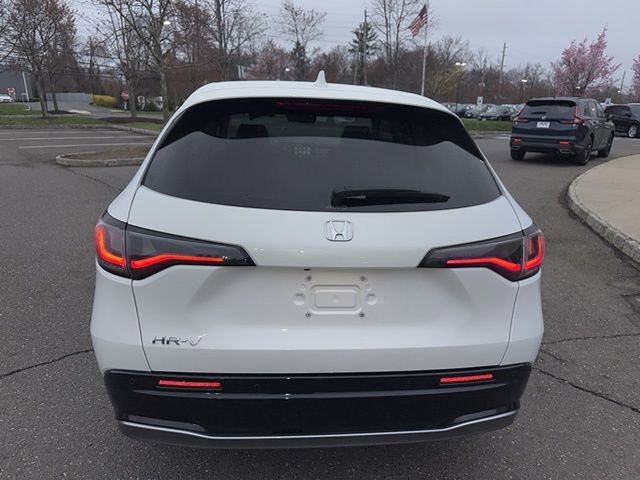 Used 2023 Honda HR-V EX-L image 6