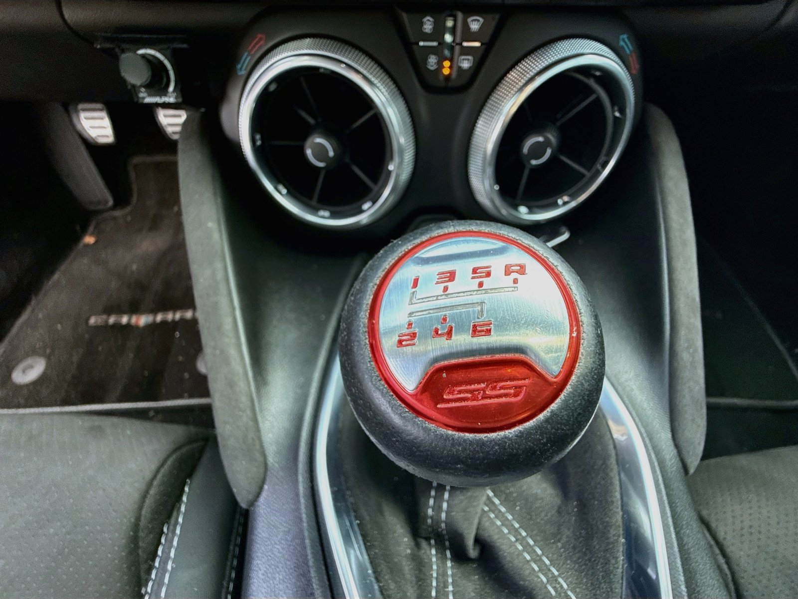 Used 2020 Chevrolet Camaro SS RWD image 16