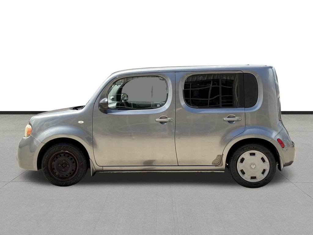 Used 2010 Nissan Cube 1.8 w/ Interior Designer Pkg FWD image 8