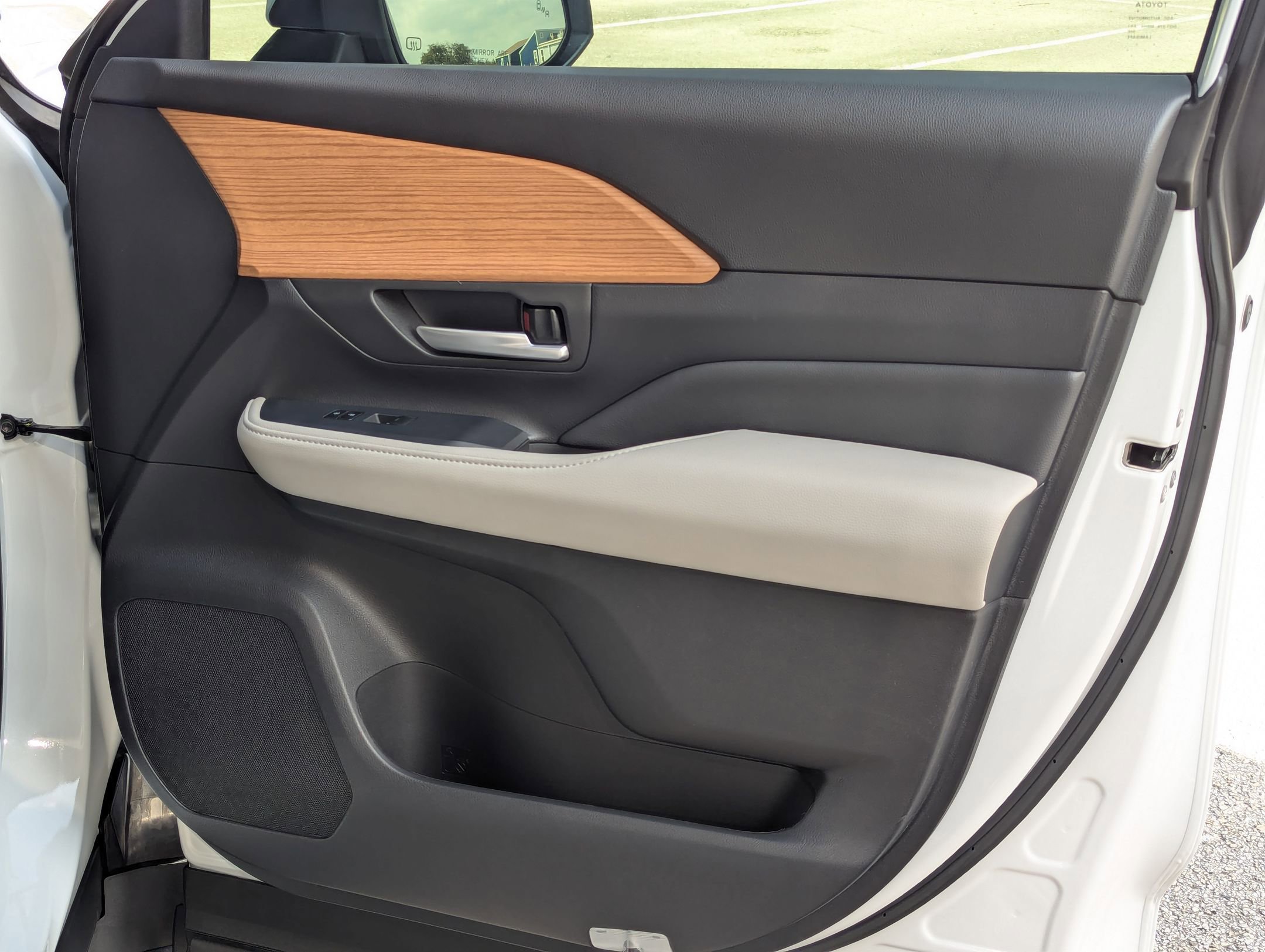 Used 2026 Toyota Grand Highlander Platinum image 29